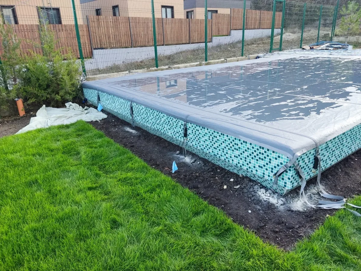 Батутное покрывало на бассейне в Магадане и область